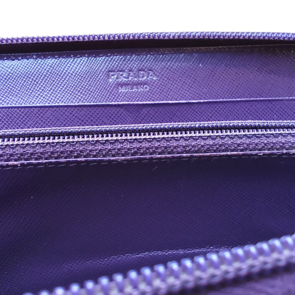 Prada Purple Leather Full Size Zip Wallet with COA - Picture 4 of 10